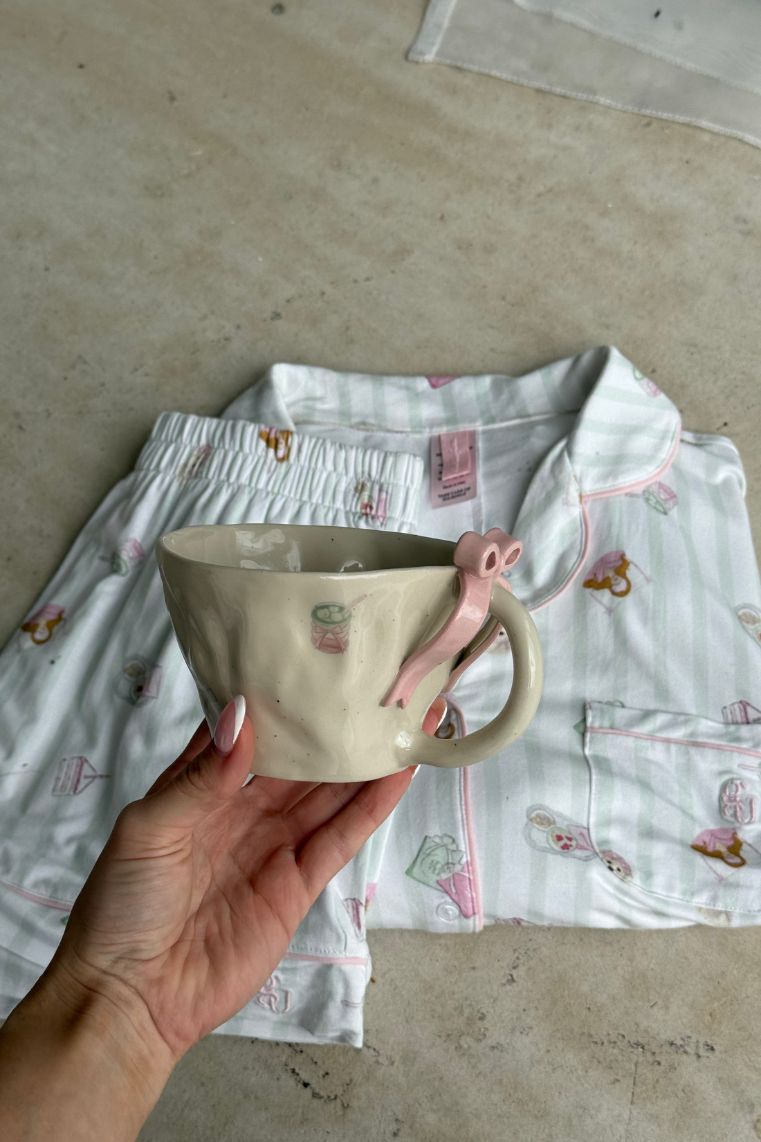 Bow Mug