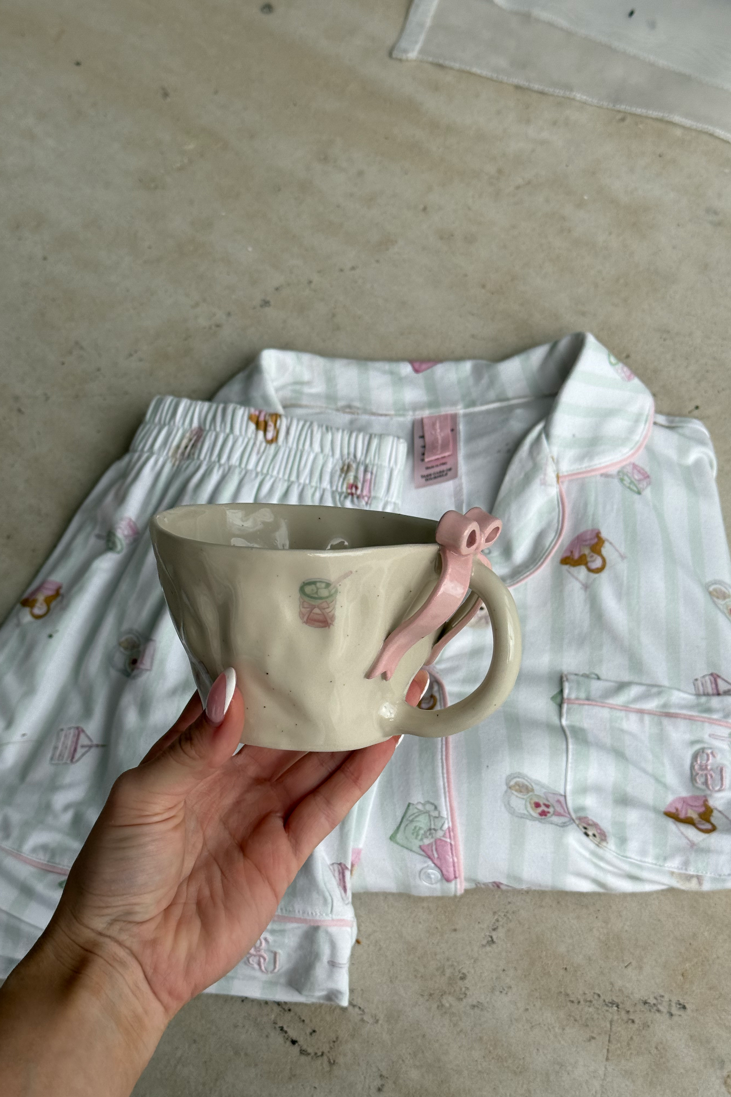 Bow Mug