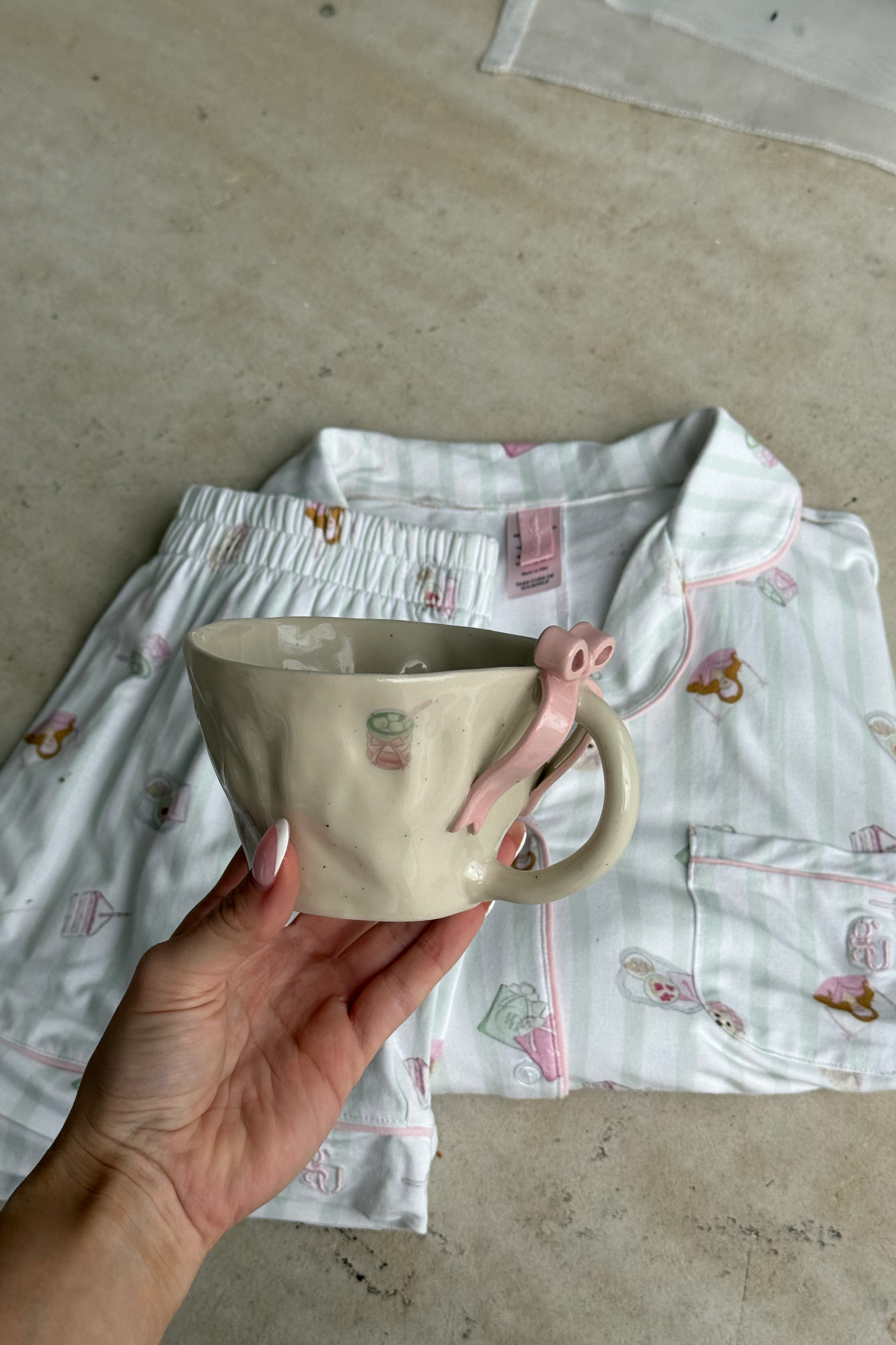 Bow Mug
